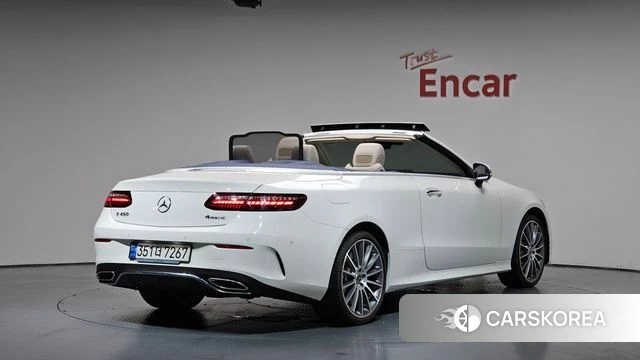 Mercedes-Benz E-Class W213 2023 Белый из Кореи