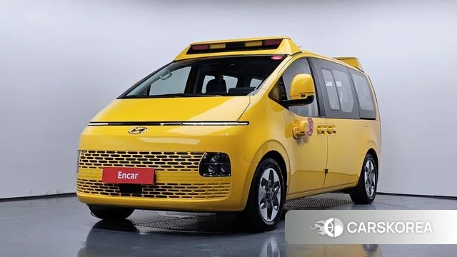 Hyundai Staria 2023 Желтый из Кореи