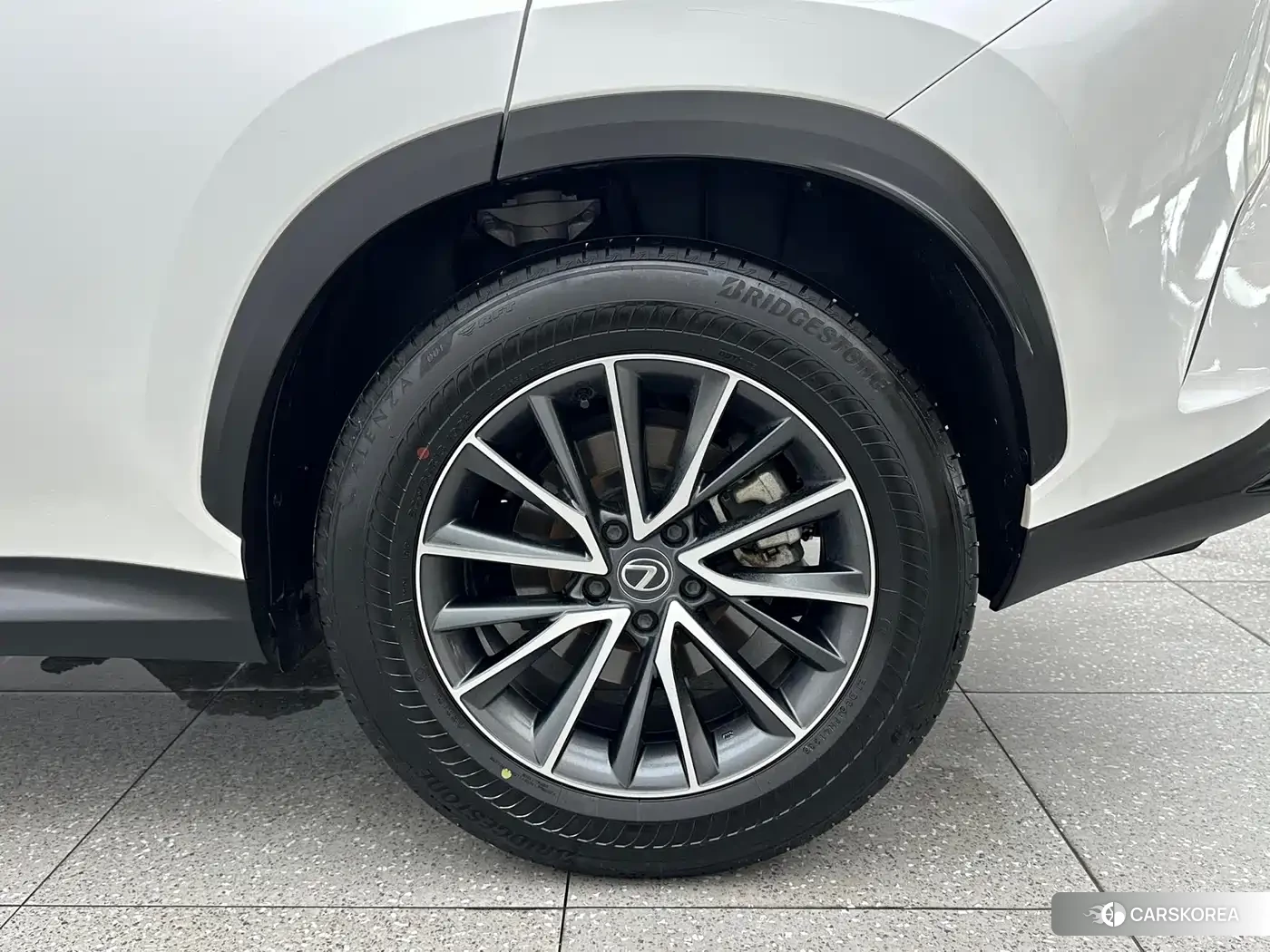 Lexus NX 2023 Белый из Китая
