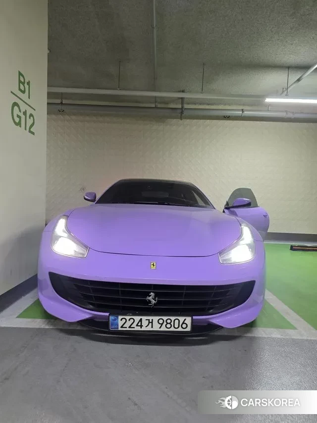 Ferrari GTC4 Russo 2018 Белый из Кореи