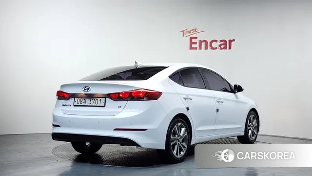Hyundai Avante AD 2018 Белый из Кореи