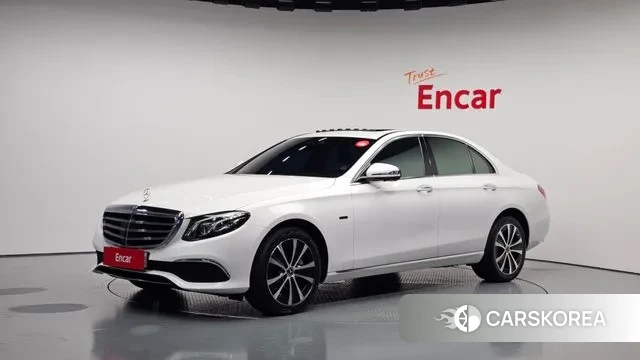 Mercedes-Benz E-Class W213 2020 Белый из Кореи