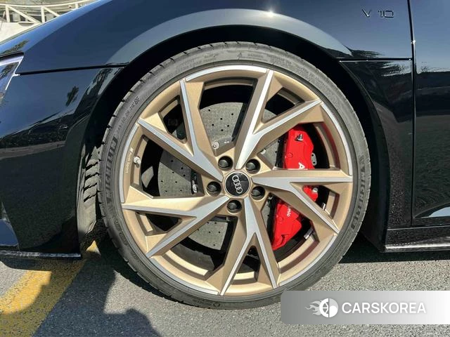 Audi R8 2022 Черный из Китая