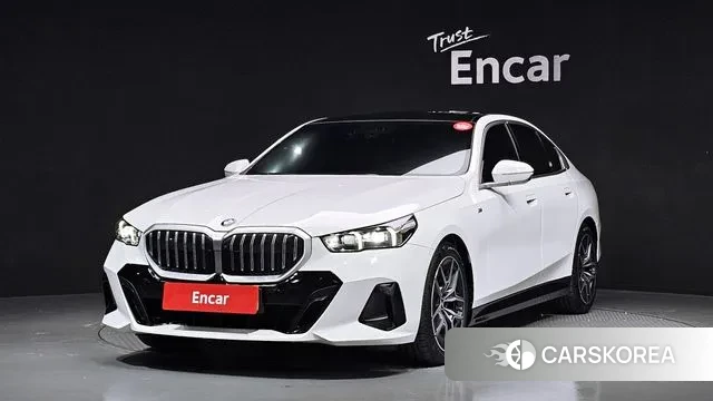 BMW 5 Series (G60) 2024 Белый из Кореи