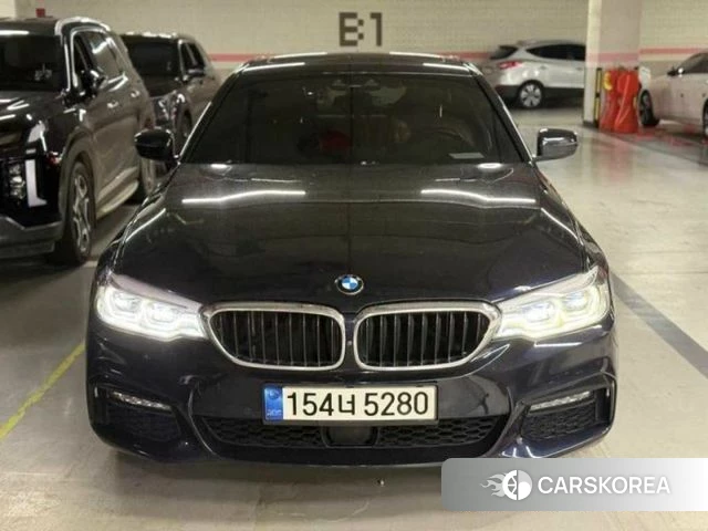 BMW 5 Series (G30) 2018 Черный из Кореи
