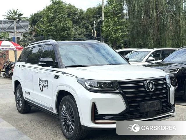 Chang'an CS95 2021 Белый из Китая