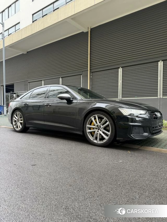 Audi S6 2022 Черный из Китая
