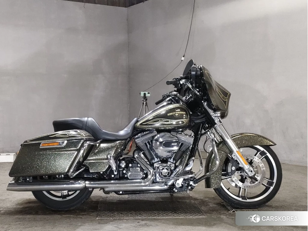 Проданный Harley-Davidson Street Glide FLHXS1690 2016 из Японии, фото 2