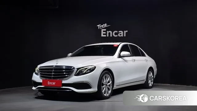 Mercedes-Benz E-Class W213 2019 Белый из Кореи