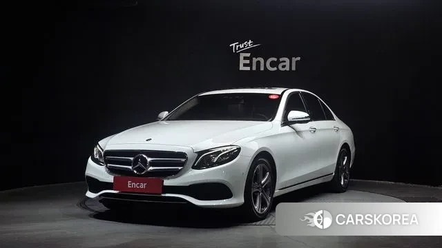 Mercedes-Benz E-Class W213 2018 Белый из Кореи