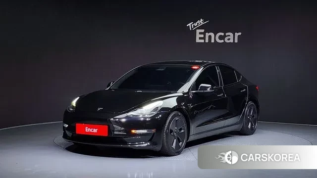 Tesla Model 3 2021 Черный из Кореи