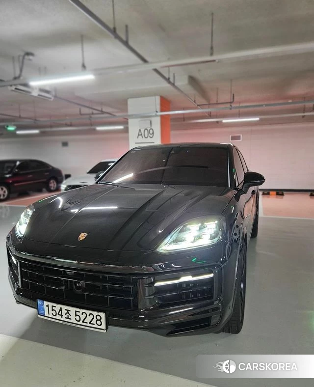 Porsche Cayenne (PO536) 2025 Черный из Кореи