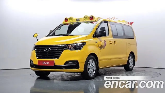 Hyundai The New Grand Starex 2018 Желтый из Кореи