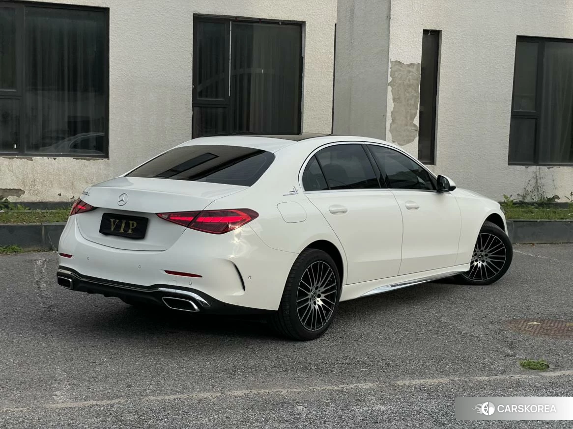 Mercedes-Benz Class C 2024 Белый из Китая