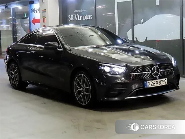 Mercedes-Benz E-Class W213 2023 Черный из Кореи