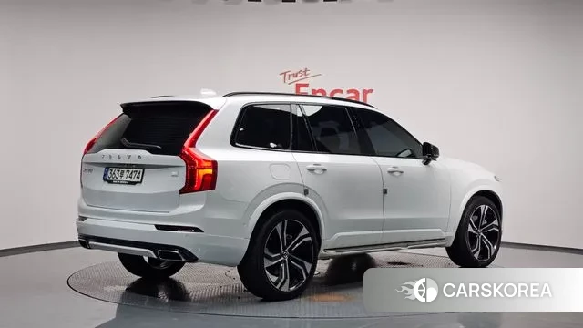 Volvo XC90 second Generation 2020 Белый из Кореи