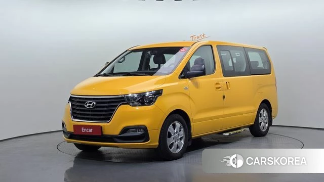 Hyundai The New Grand Starex 2019 Желтый из Кореи