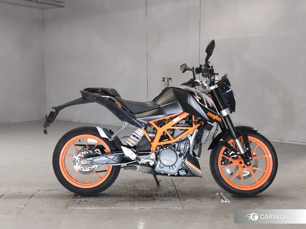 Проданный KTM 250 DUKE 2015 из Японии, фото 2