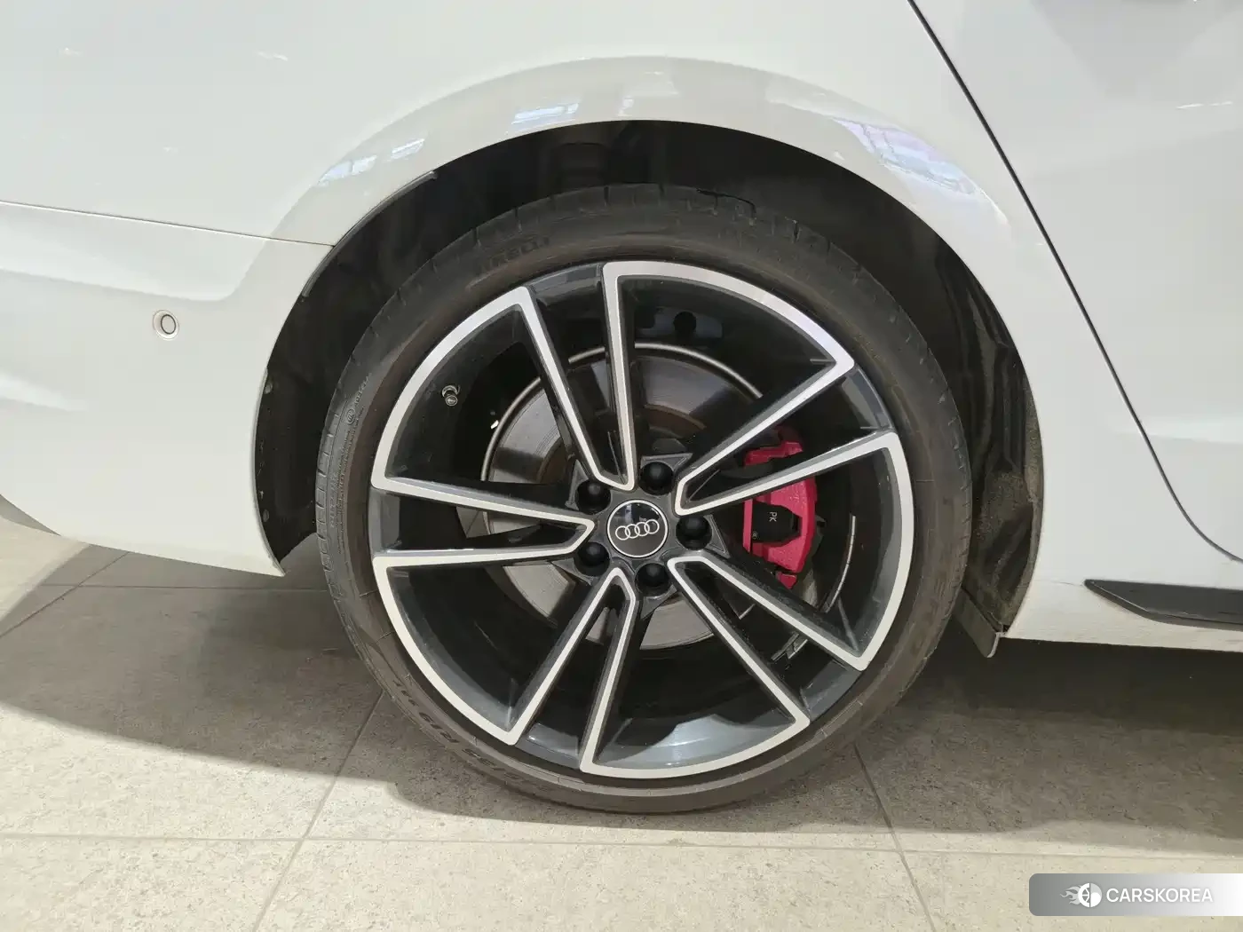 Audi A4L 2024 Белый из Китая