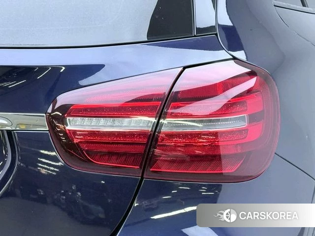 Mercedes-Benz GLA 2019 Синий из Китая
