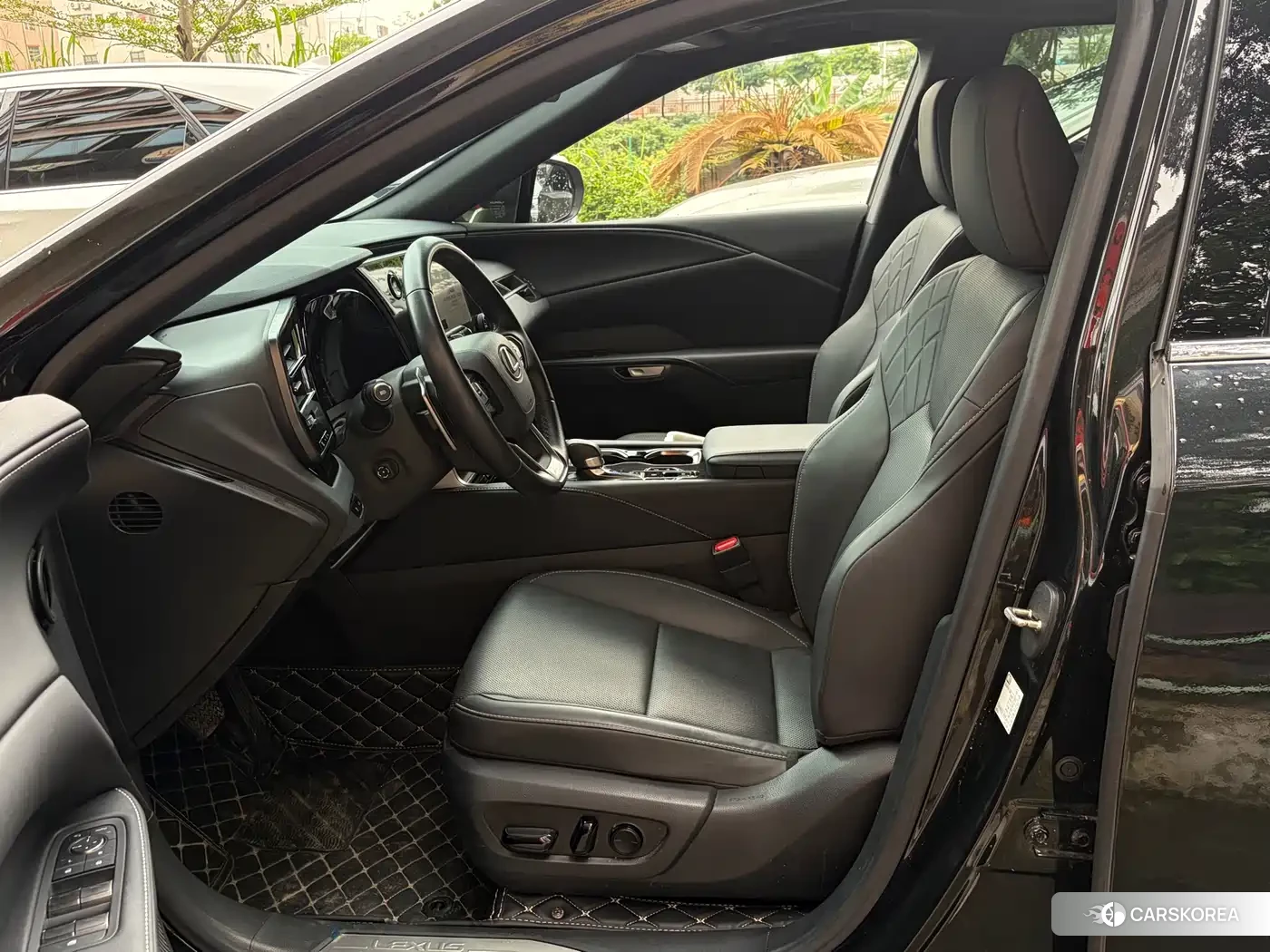 Lexus RX 2024 Черный из Китая