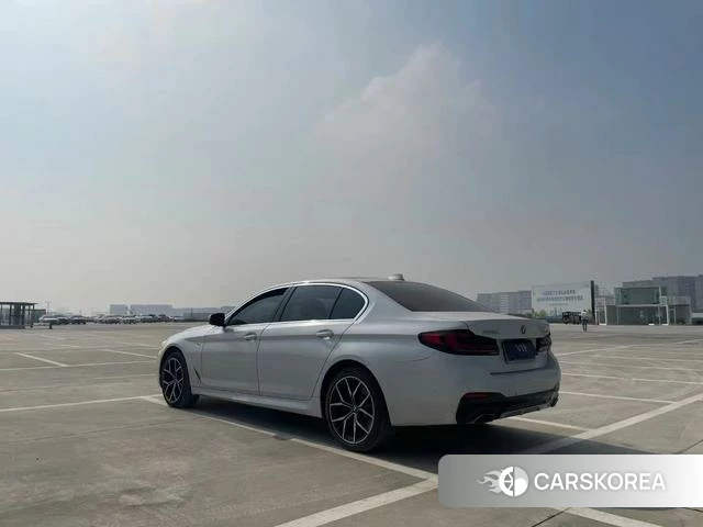 BMW 5 series 2021 Белый из Китая