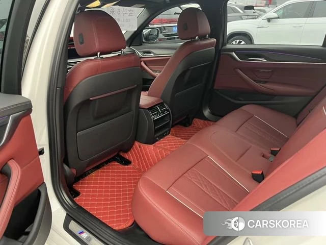 BMW 5 series 2022 Белый из Китая