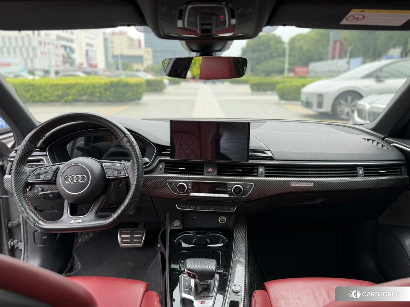 Audi S4 2020 Темно-серый из Китая