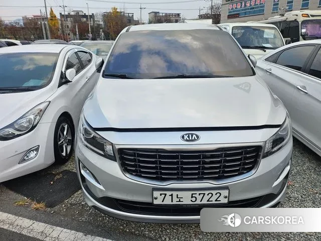 Kia The New Carnival 2018 Серебряный из Кореи