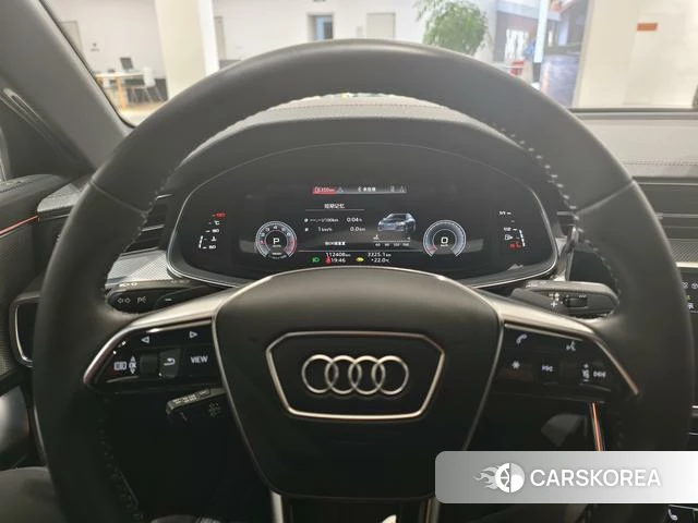 Audi A6L 2021 Черный из Китая