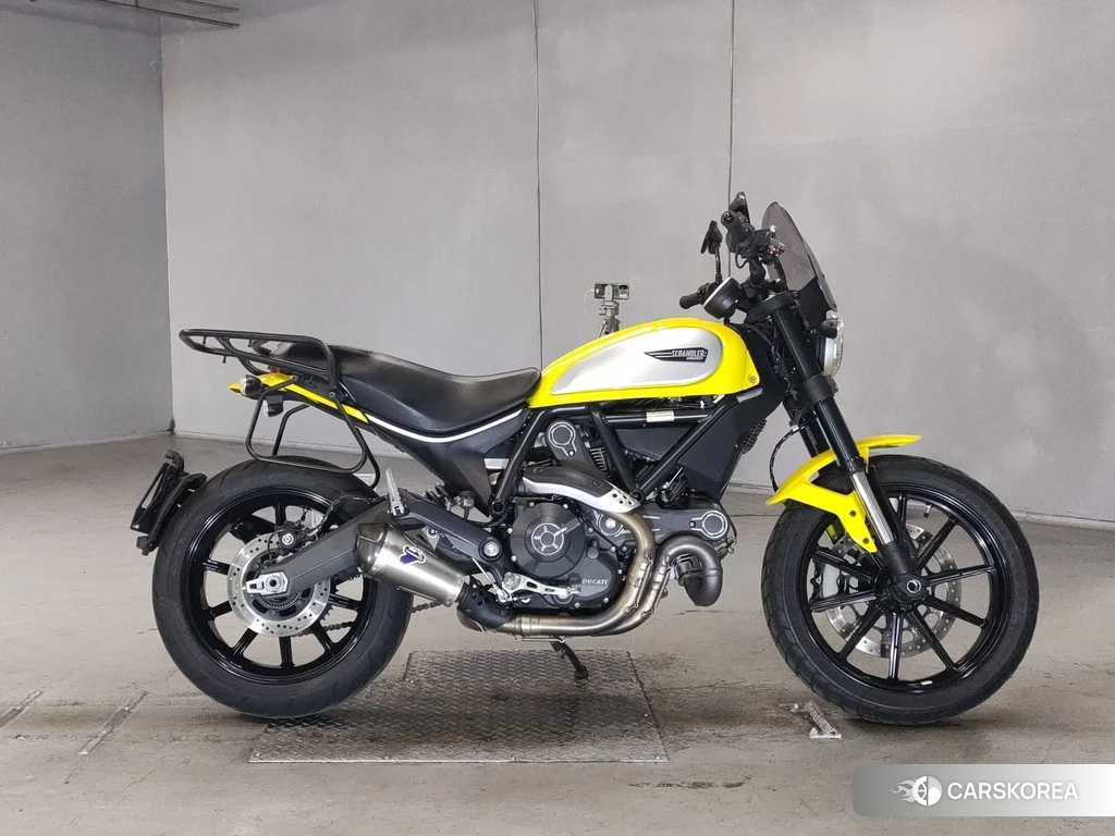 Проданный Ducati SCRAMBLER ICON 2015 из Японии