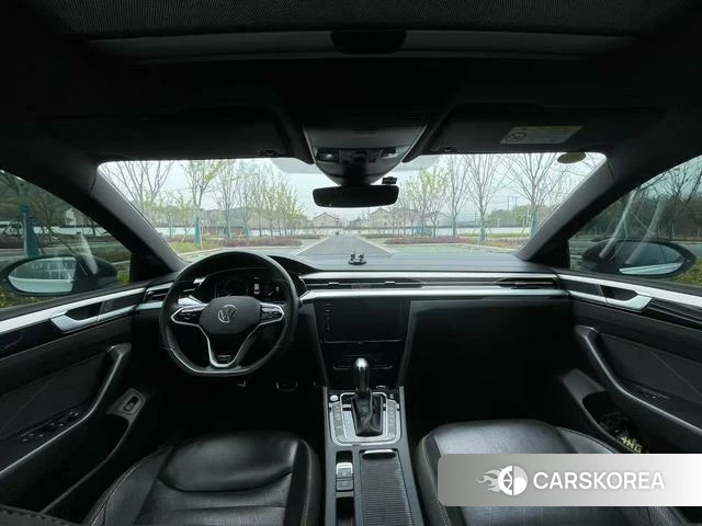 Volkswagen CC 2023 Белый из Китая