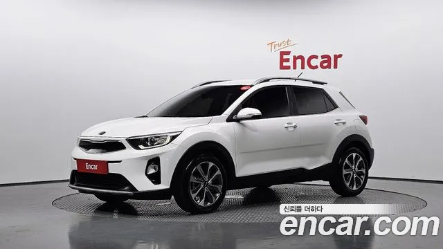 Kia Stonic 2018 Белый из Кореи