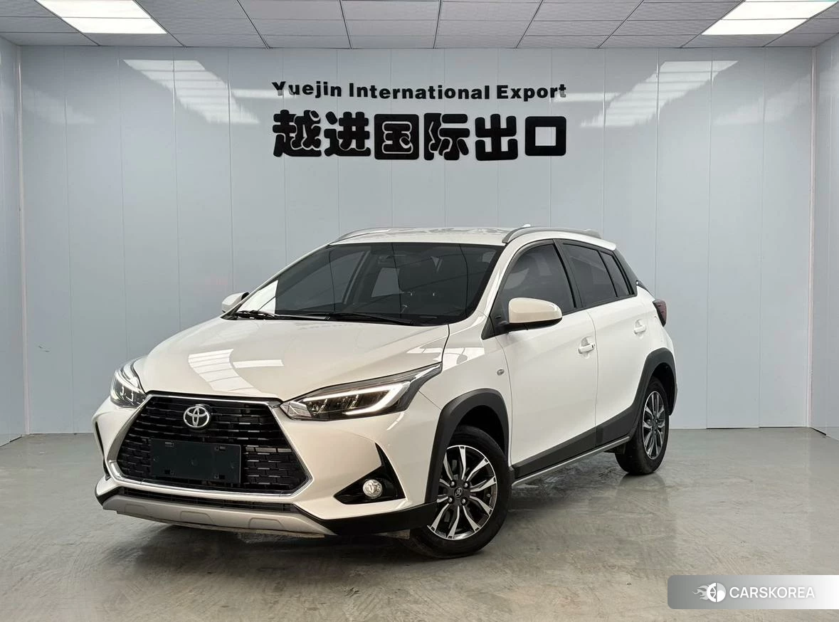 Toyota YARIS L Zhixuan 2021 Белый из Китая