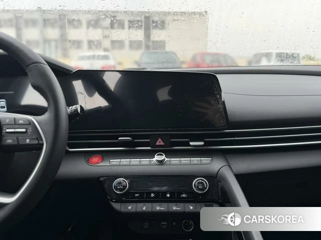 Hyundai Elantra 2024 Белый из Китая