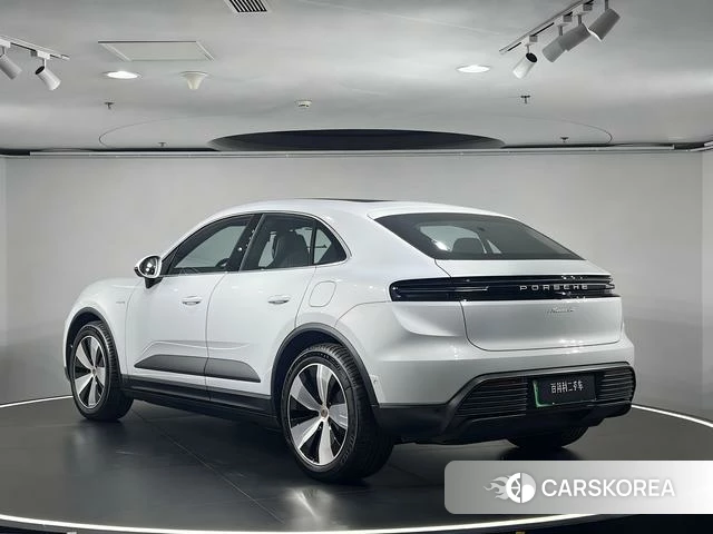 Porsche Macan EV 2024 Белый из Китая
