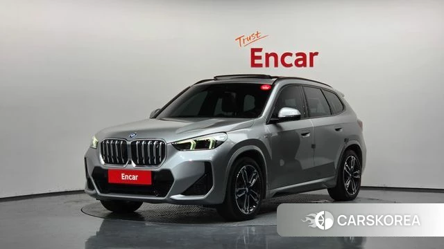 BMW iX1 (U11) 2023 Серебристо-серый из Кореи