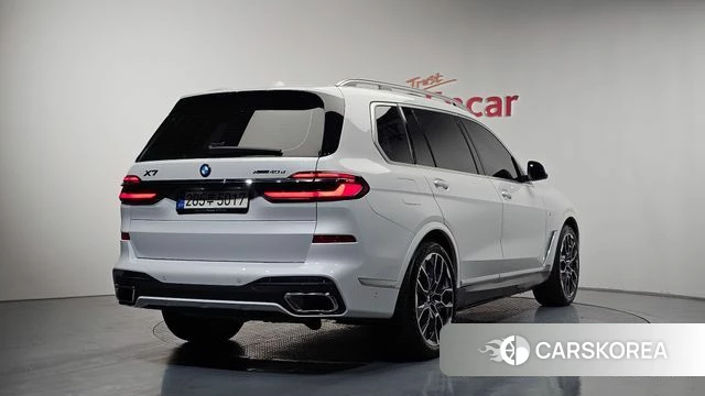 BMW X7 (G07) 2023 Белый из Кореи