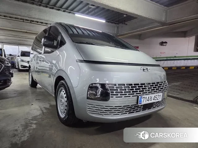 Hyundai Staria 2021 Серый из Кореи