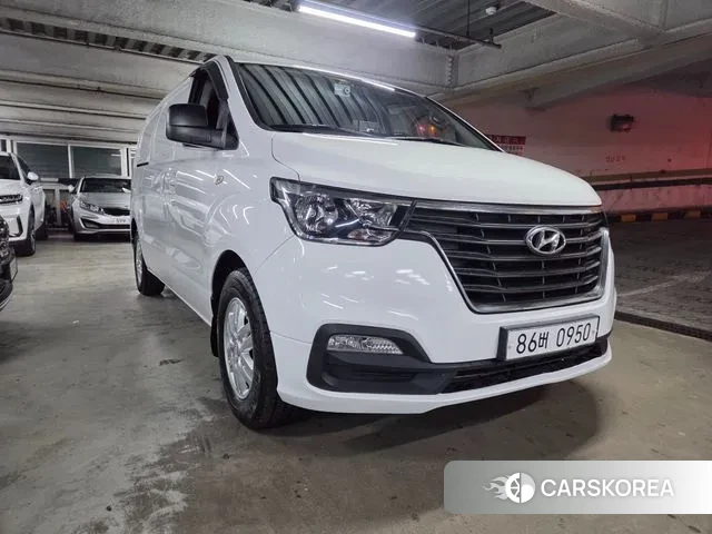 Hyundai The New Grand Starex 2018 Белый из Кореи