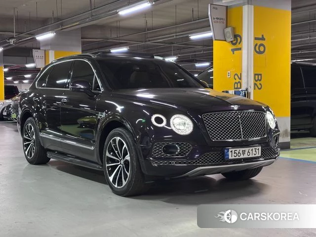 Bentley Bentayga 2018 Фиолетовый из Кореи