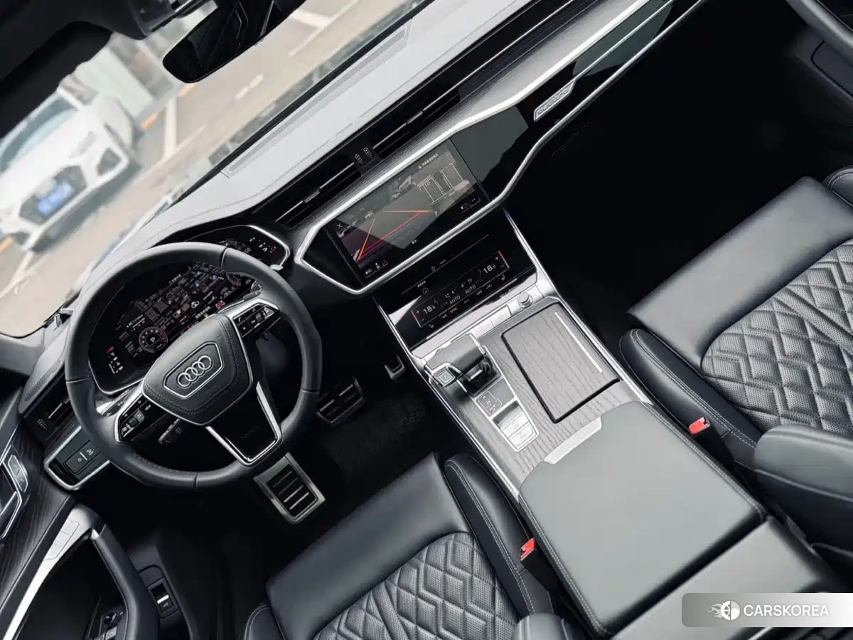 Audi A6L 2026 Черный из Китая