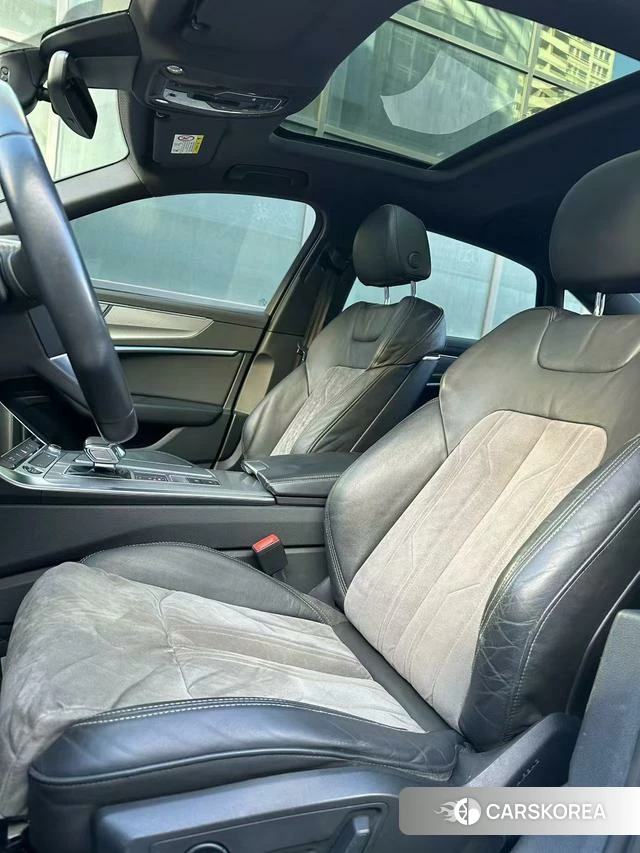 Audi A6L 2021 Черный из Китая