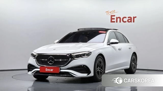Mercedes-Benz E-Class W214 2026 Белый из Кореи