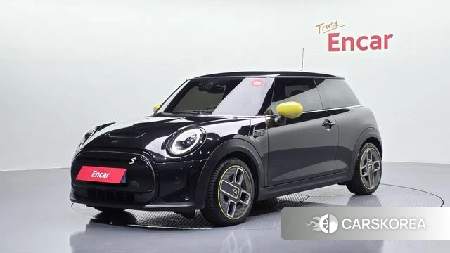 Mini Cooper Electric 2023 Черный из Кореи