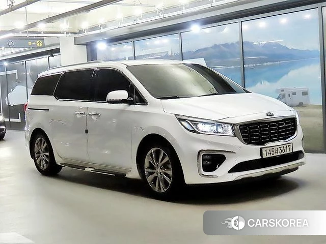 Kia The New Carnival 2018 Белый из Кореи