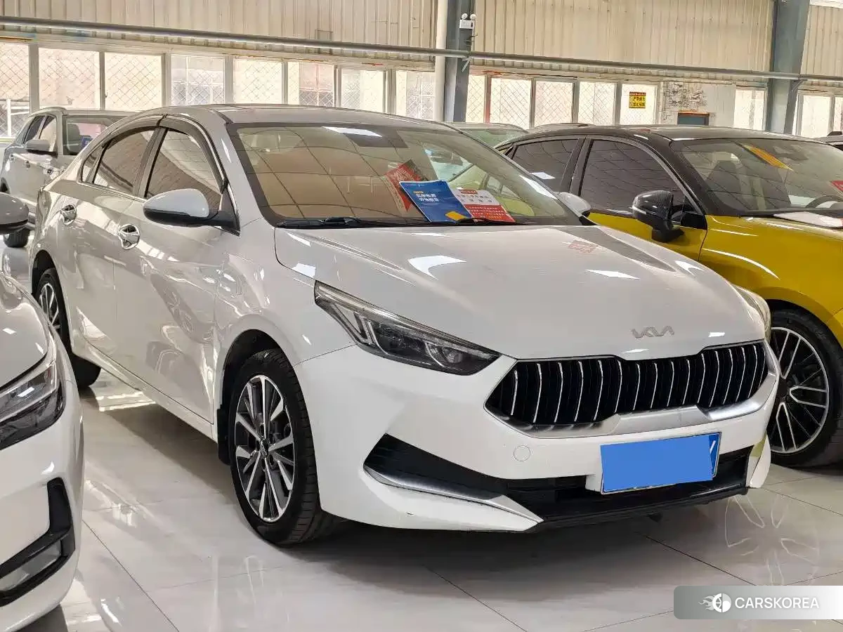 Kia K3 2022 Белый из Китая