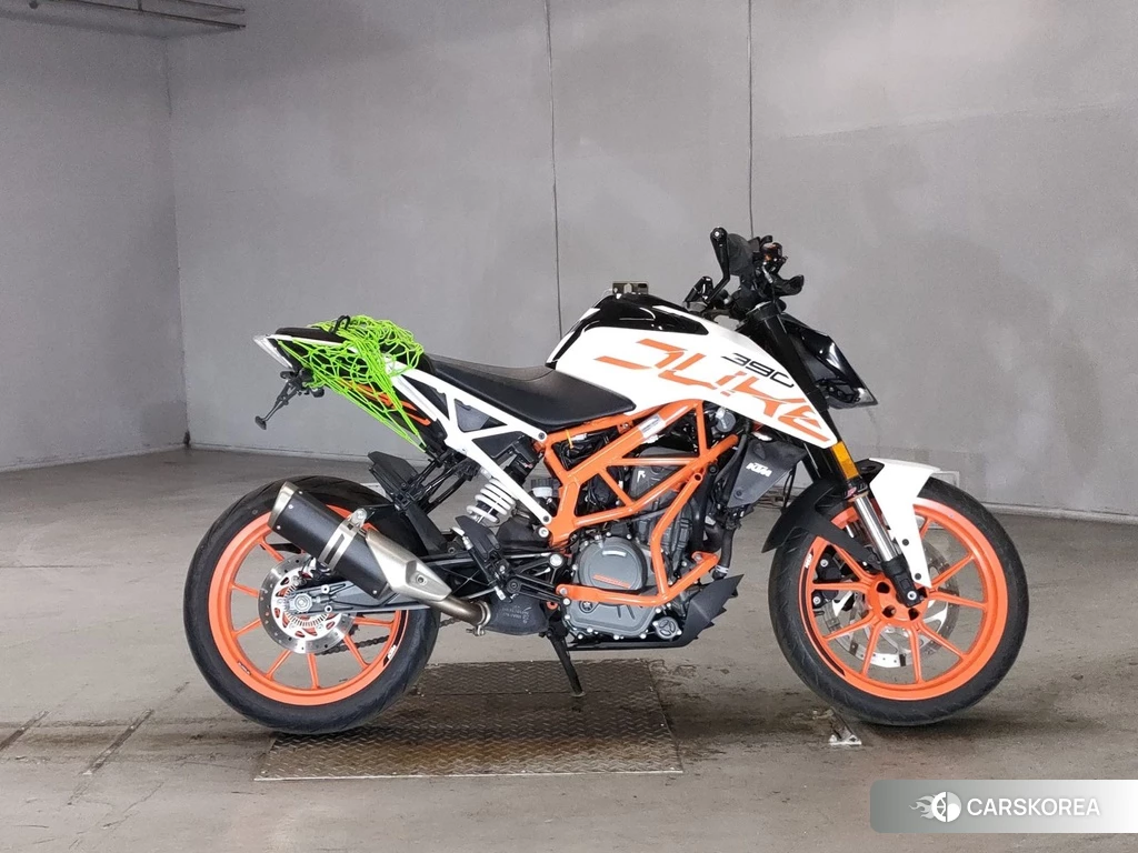 Проданный KTM 390 DUKE 2017 из Японии, фото 2