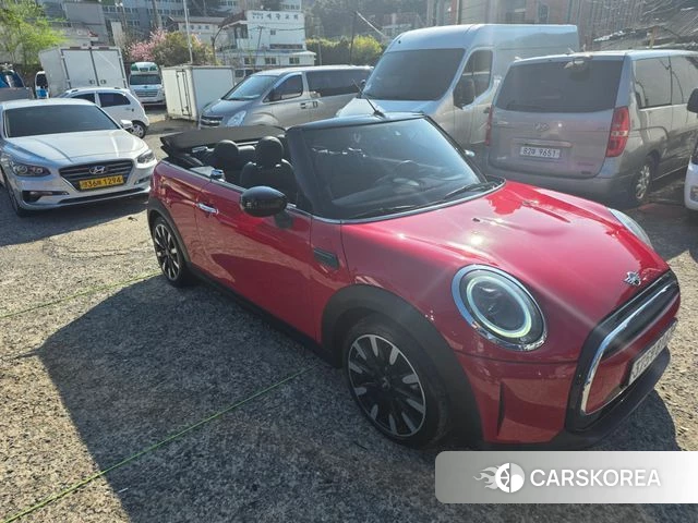 Mini Cooper Convertible 2022 Красный из Кореи