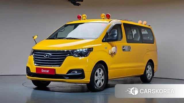 Hyundai The New Grand Starex 2018 Желтый из Кореи